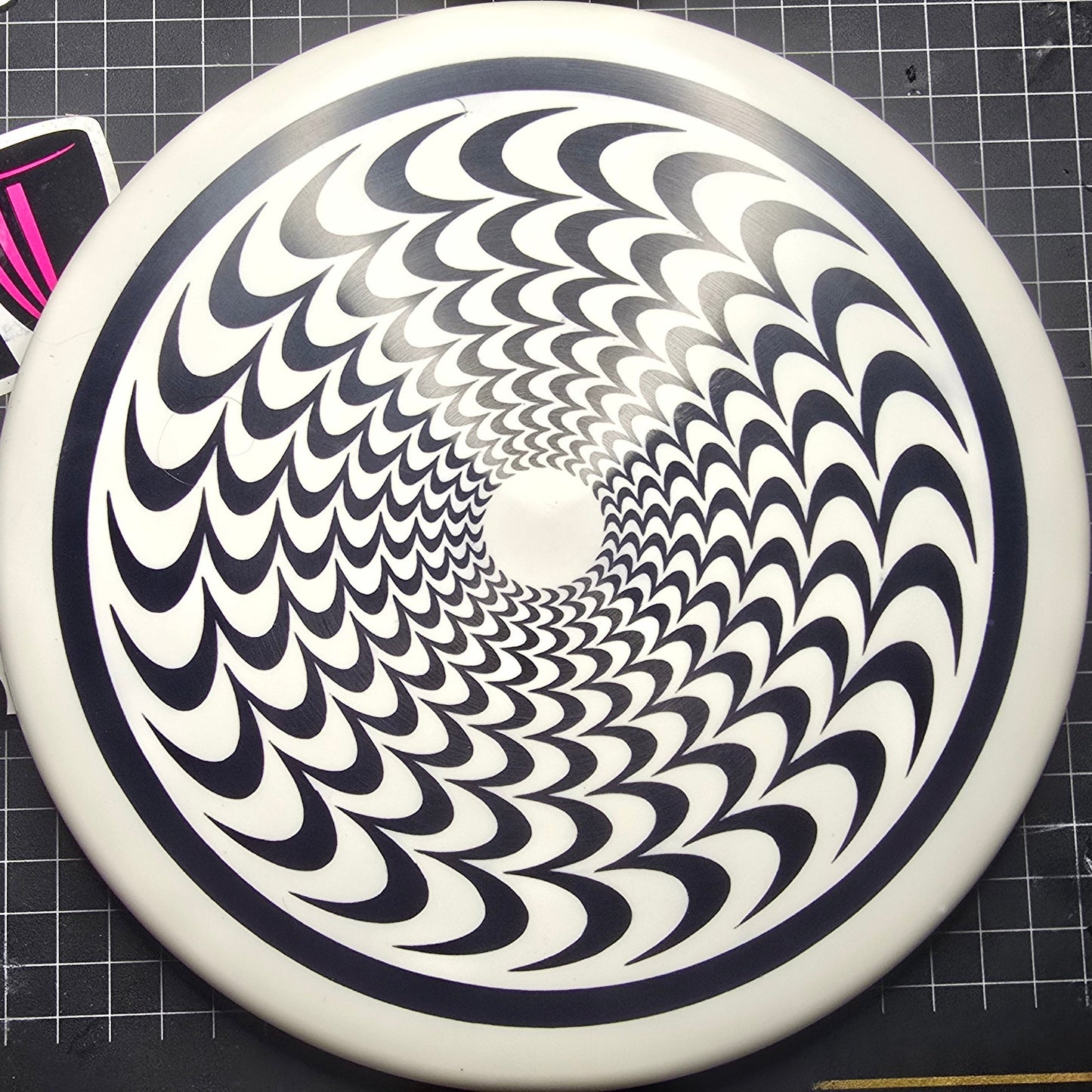 Disc Dye Stencil - Spiral